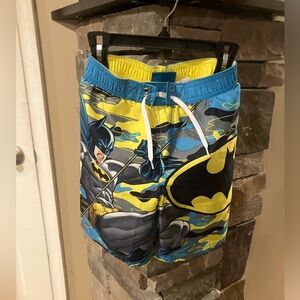Boy’s Batman swim trunks 7